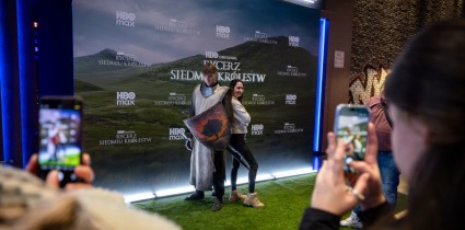 Premierowy pokaz serialu HBO Original „Rycerz Siedmiu Królestw” w kinach Helios